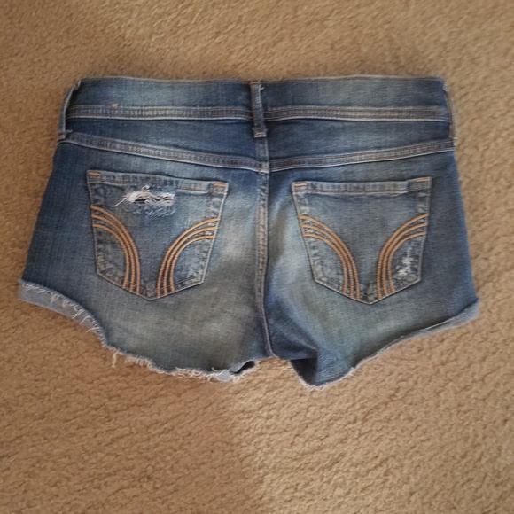SOLD---Hollister Distressed Shorts 5 27 - Picture 3 of 6